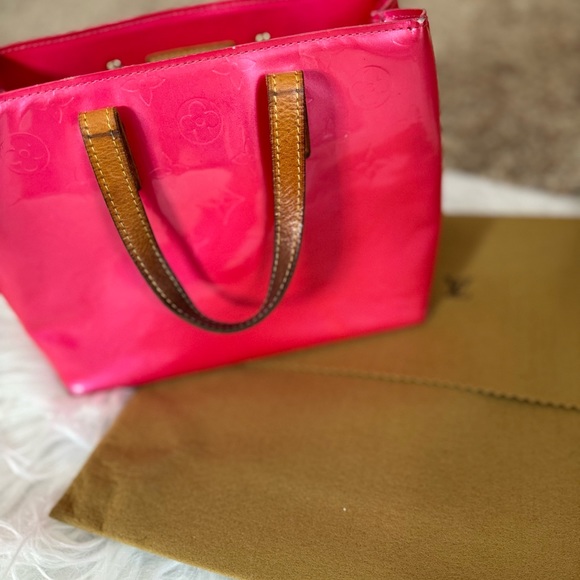 Louis Vuitton VERNIS Rose Pink READE PM Tote Pre-Loved - Picture 7 of 16